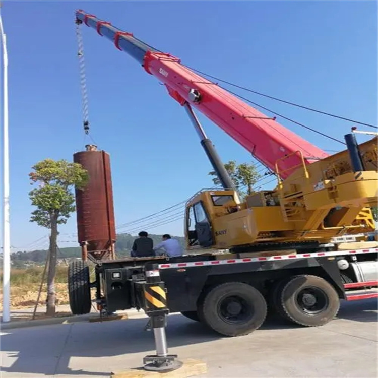 江苏专业吊车租赁多少钱