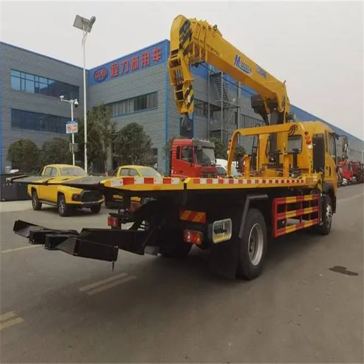 江苏附近小随车吊出租电话，轻松解决搬运烦恼