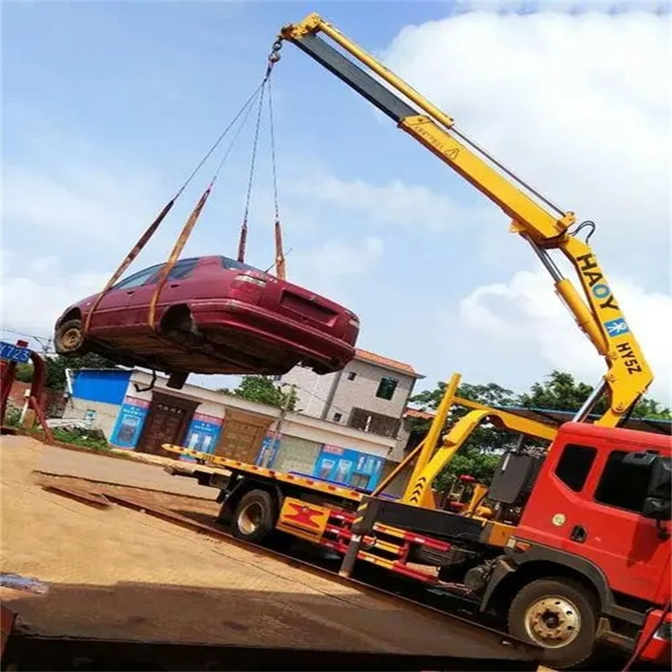 江苏吊车吊汽车的正确方法